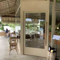 คาเฟ่บรรยากาศดี  PULSE/BANG KHUN THIAN