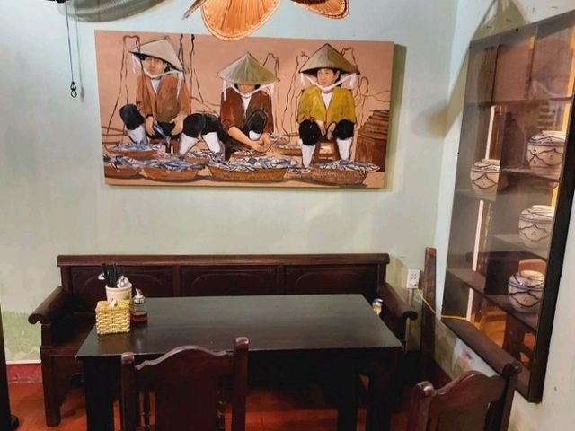 Nice traditional restaurant at Hoi An, Ca Ro Dong Quan