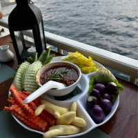 "Songfangklong Cruise" by กินลมชมสะพาน📍