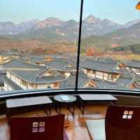 韓國恩平韓屋村宏偉壯觀的山景色搭配的人氣 Cafe🤩