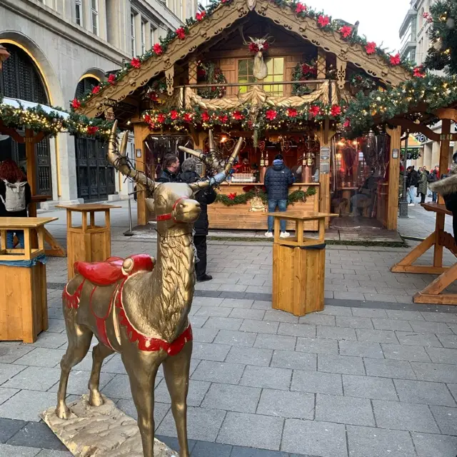 Christmas Market in Munich, Germany  🇩🇪 