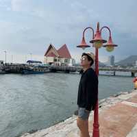 เกาะลอย ศรีราชา