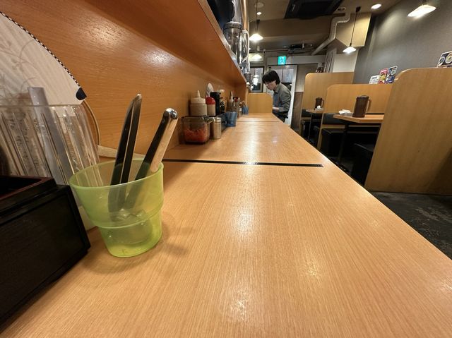 福岡・大名。かわいい名前のとんこつラーメン『博多くまちゃん らぁめん 大名本店』