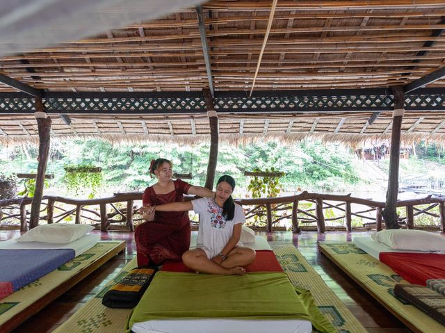 River Kwai Jungle Rafts Floating Hotel 