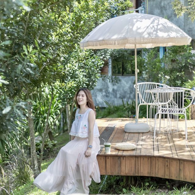คาเฟ่เปิดใหม่ รายล้อมด้วยหุบเขาและลำธาร