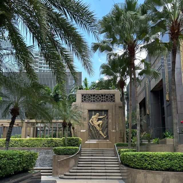 Art Pieces at Parkview Square