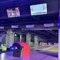 江門市-充滿霓虹燈的保齡球場🎳