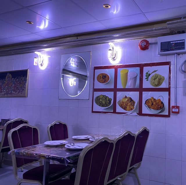 重慶大廈食正宗印度咖喱