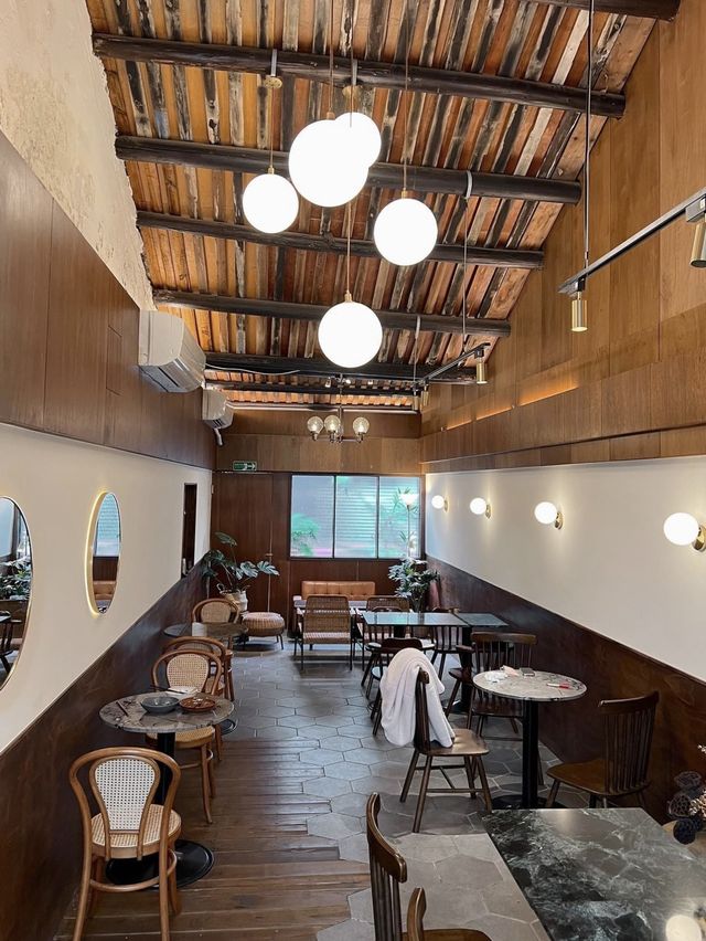 台南美食/巷子裡的質感麵店