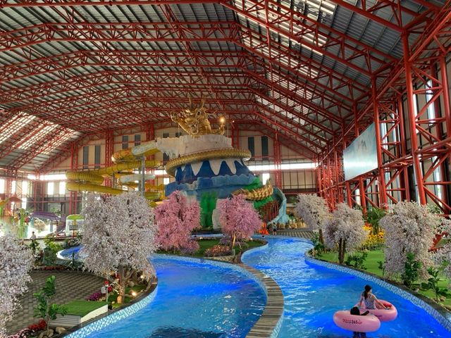 Largest Indoor Theme Park In Vietnam