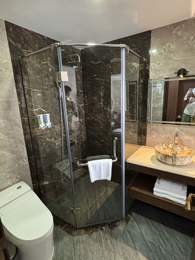 富國島 機場附近性價比高  平價酒店推介Aquasun Hotel Phú Quốc