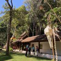 นั่งสมาธิธรรมชาติบำบัด ที่วัดผาลาด