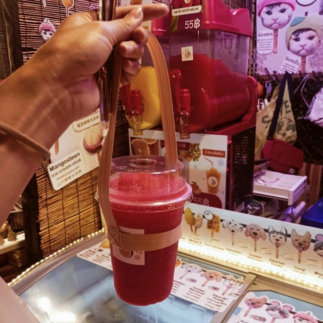 เดินกิน-ช็อปปิ้ง ที่ตลาดจ๊อดแฟร์  พระราม9