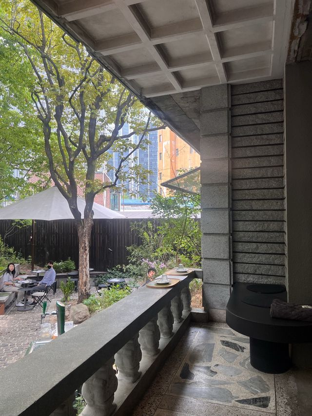 韓国/ソウル【龍山】テラス席が大人気！ブランチを楽しめるお店