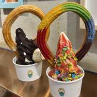 📍香港尖沙咀｜TWIST & BUCKLE · 最新入圍米芝蓮街頭小食🏆 彩虹色彩多種口味Churro🌈