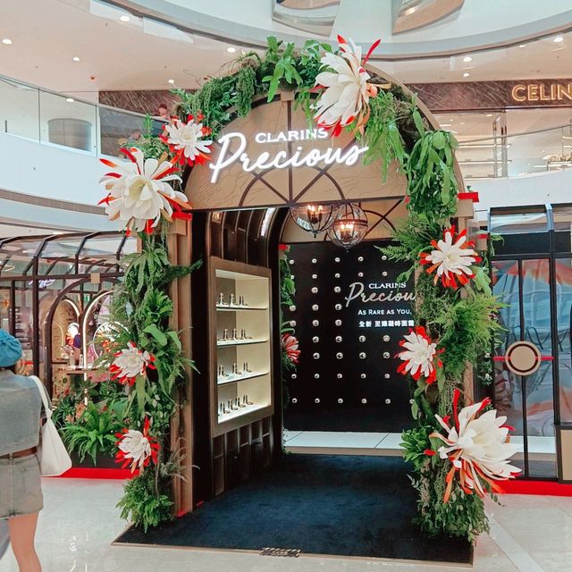參觀 clarins 珍稀凝時體驗館!美妙! 參觀 clarins 珍稀凝時體驗館!美妙!