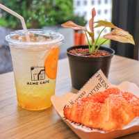 ACME cafe 