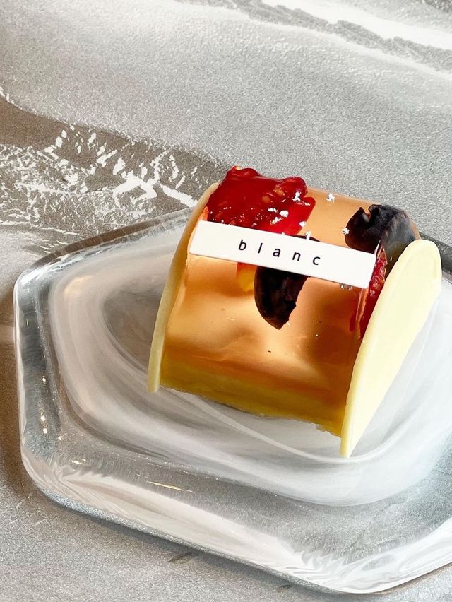 【福岡カフェ】まるで宝石店のショーケースのような素敵なカフェ