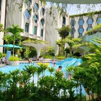 1N Village Hotel Sentosa is LIT🔥