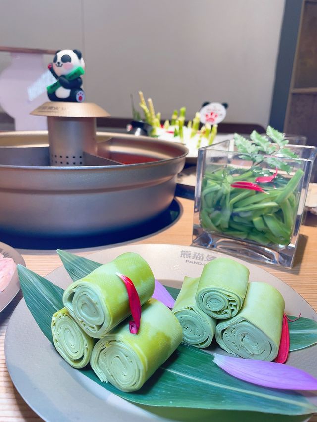 ｛深圳打卡熊貓主題火鍋探店｝