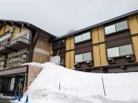 แช่ออนเซ็นกลางหิมะที่ Oohira Hotel, Yamakata