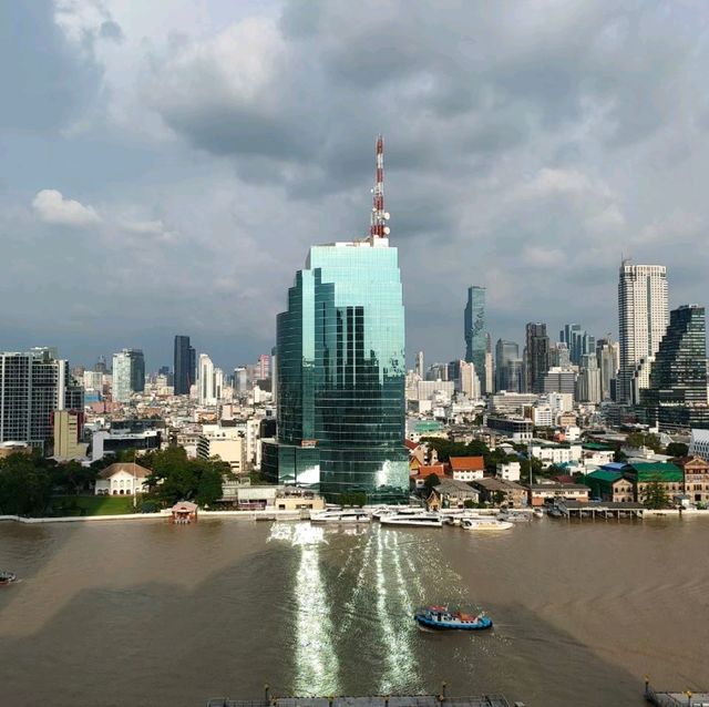 สตาร์บัครีเสิร์ฟเจ้าพระยารีเวอร์ฟร้อนท์ไอคอนสยาม