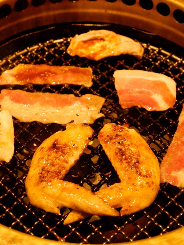 新年吃飯好去處，屯門牛角分店燒肉放題高質