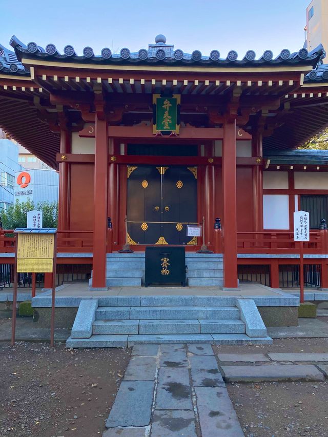 浅草観光！関東三弁天の一つ！弁天山の弁天堂と時の鐘