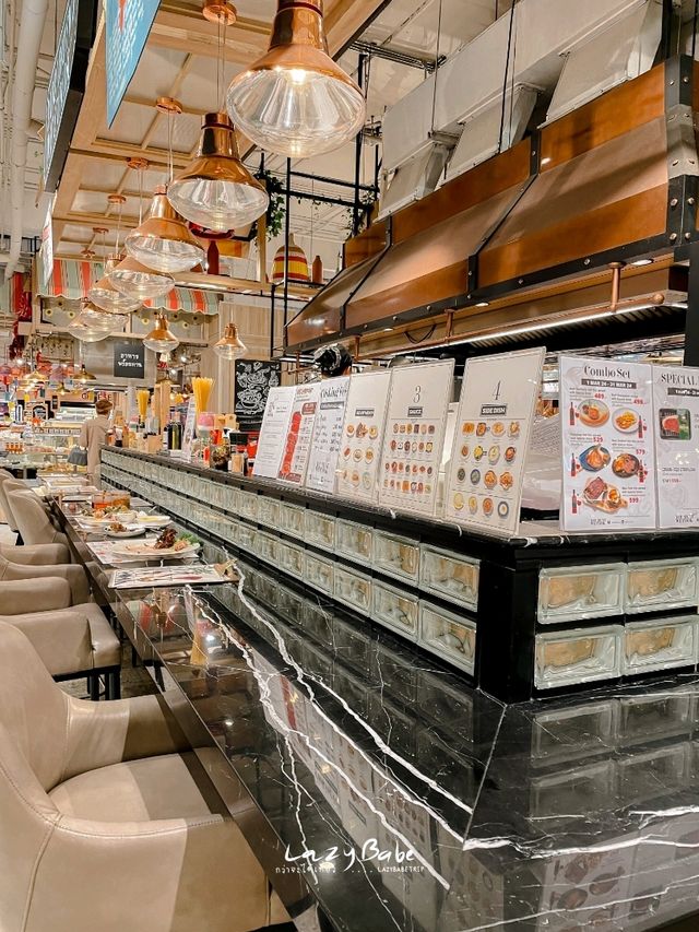 แวะนั่งกินอาหารใน Gourmet Market แบบทำให้กินสดๆ 