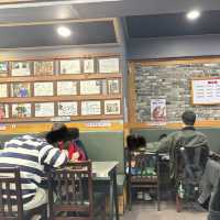 【広安里/プサン】大行列のテジクッパ人気店