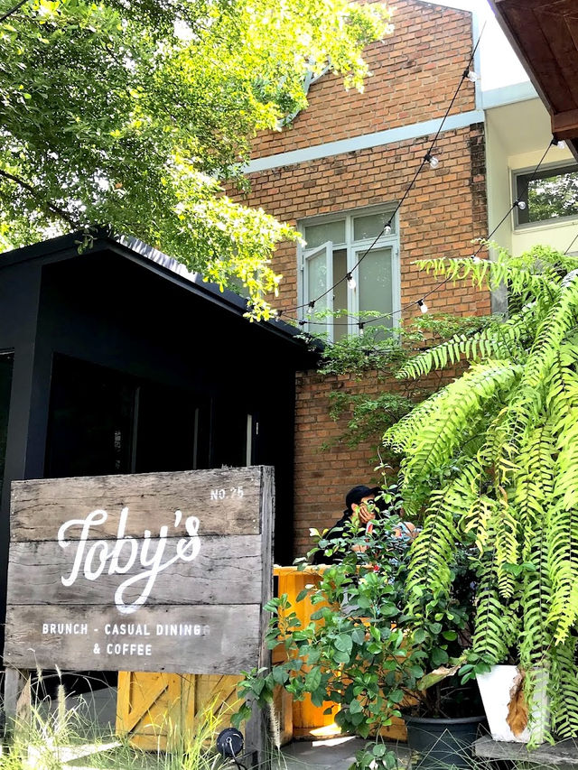 Toby’s on Sukhumvit 38