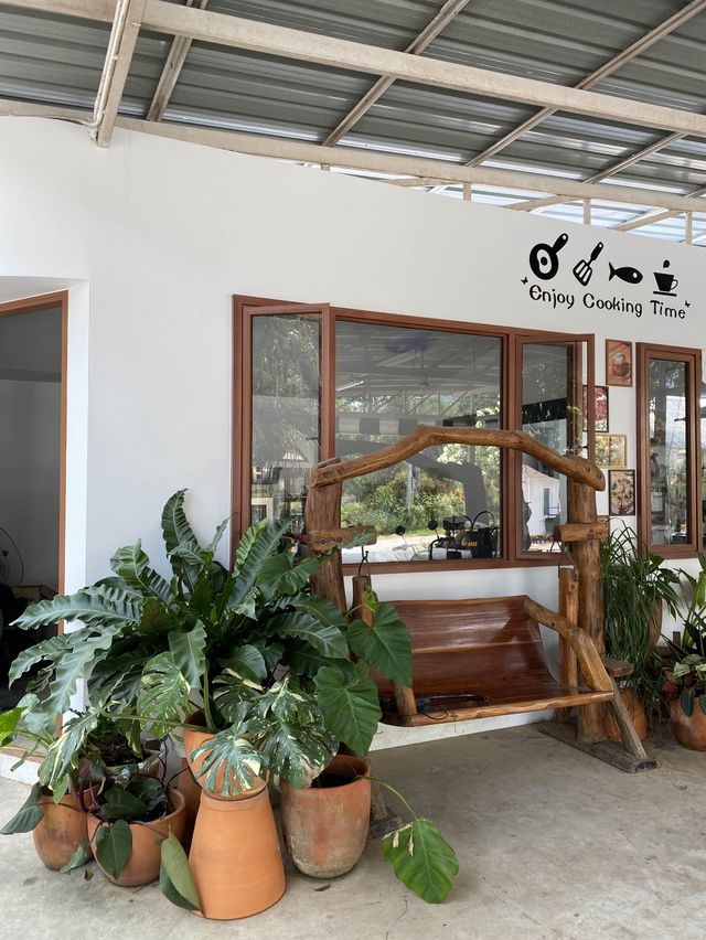 🏡สวนอรุณบูรพา คาเฟ่นี้มีสวนทุเรียนด้วยนะ🌳