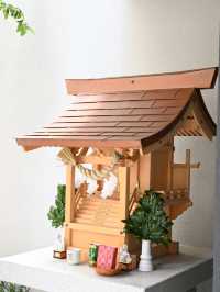 【磯部稲荷神社/東京都】変わった鳥居とビルの奥に祀られる