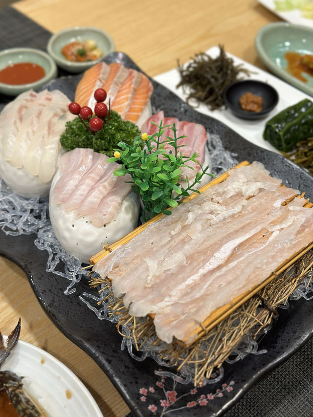 고급스럽고 깔끔한 분위기의 한식 맛집 “아리연”