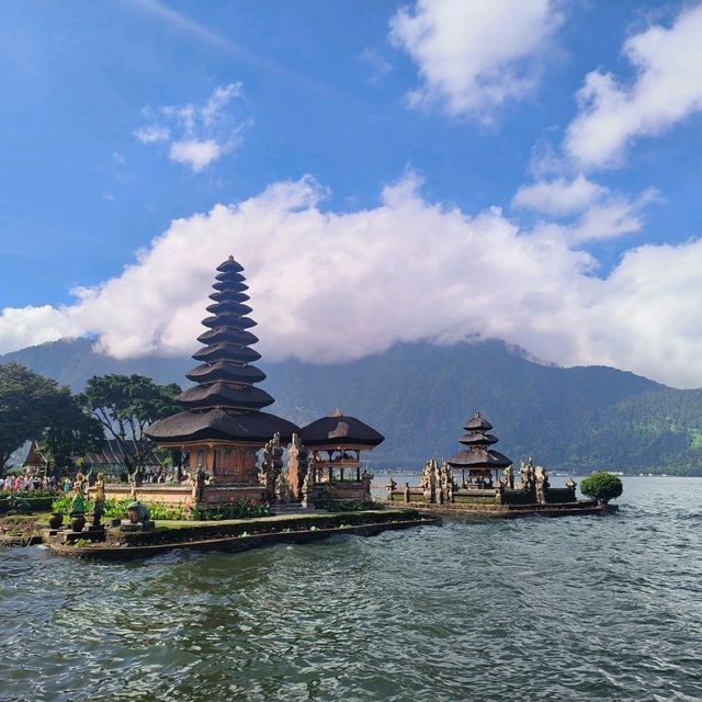 Breathtaking View Of Ulun Danu Beratan Temple