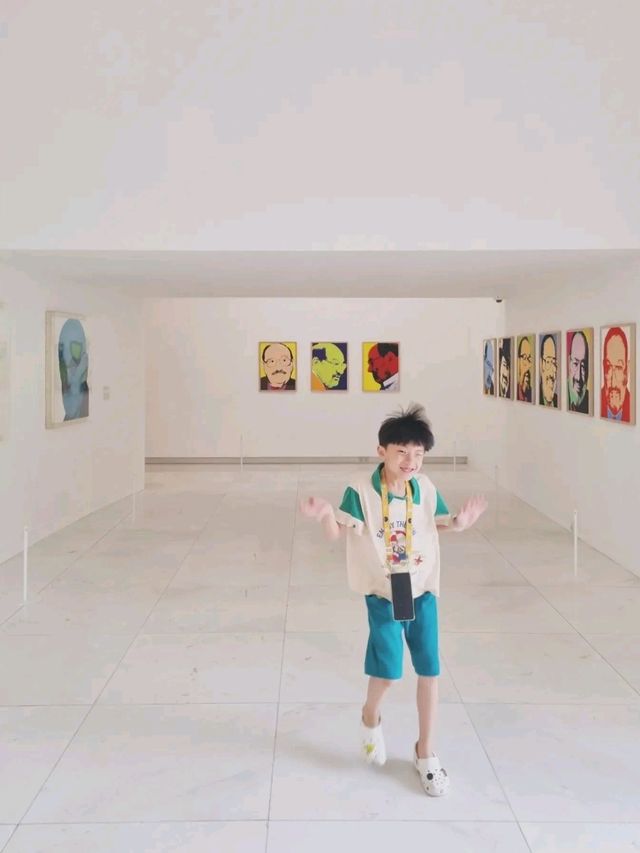 전시와 카페를 한번에 누리기