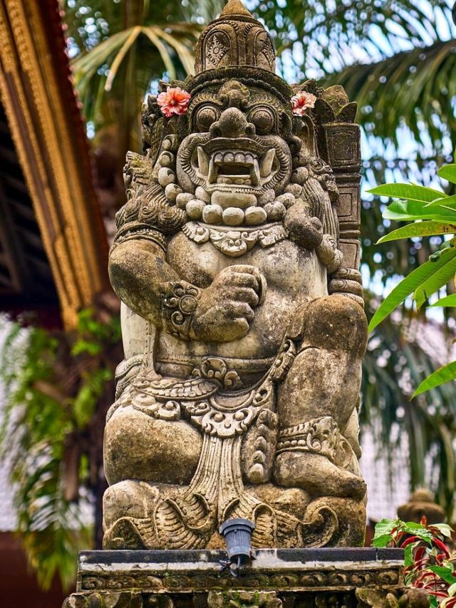 Bali, Indonesia: A Tropical Paradise 🌴🏖️_