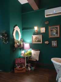 Hidden Gem: Looka Tearoom