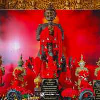 วัดกระทุ่มเสือปลา