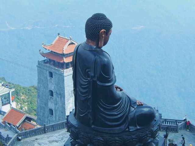 พิชิตยอดเขาฟานซีปัน เวียดนาม