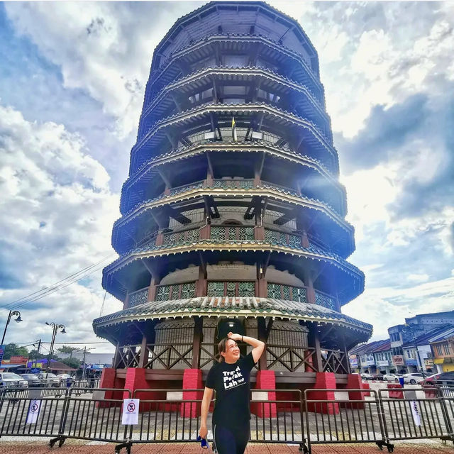 The mystery of the leaning tower of Teluk Intan