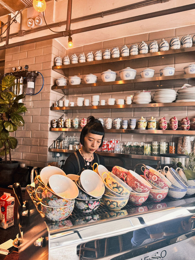 【香港🇭🇰】ヴィンテージ感が素敵なおしゃれカフェhalfway coffee☕️