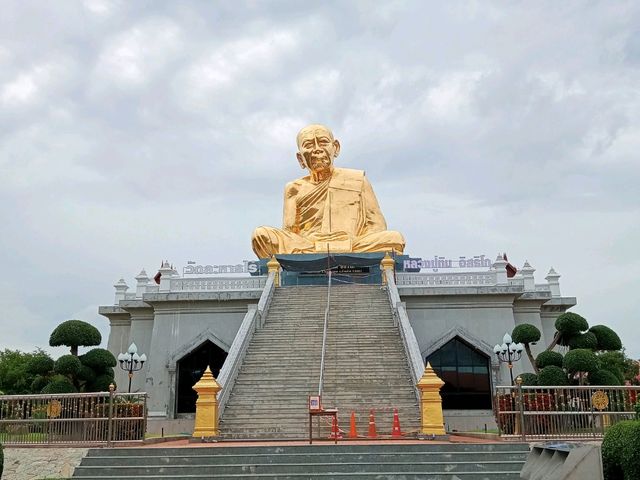 สักการะองค์พระใหญ่ วัดละหารไร่ จ.ระยอง