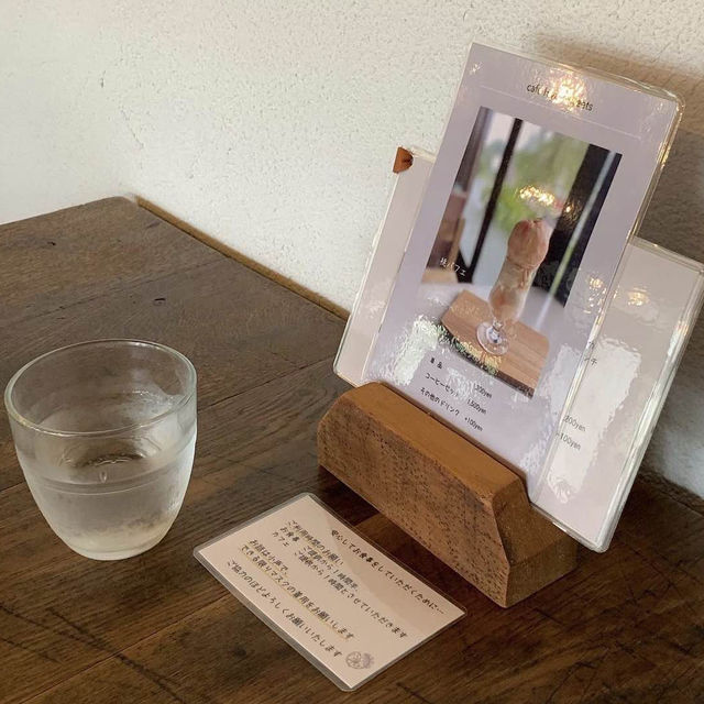 丸ごと1個の桃パフェ🍑