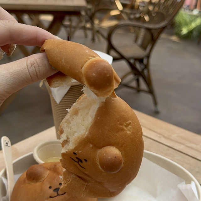 可愛すぎる！くまちゃんパン専門店🐻