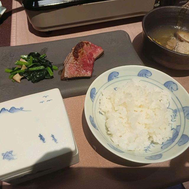 규슈 유후인의 초고급 퀄리티의 여관에서 하룻밤 어떤가요??