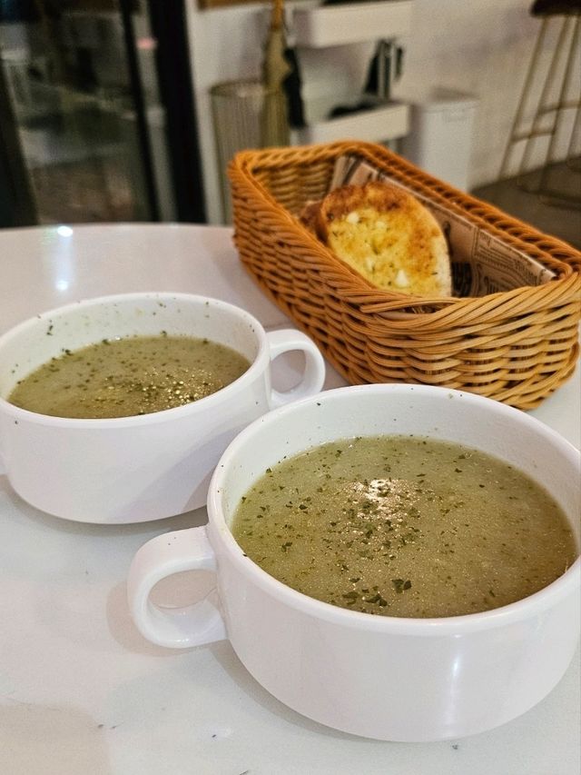 尖沙咀特色Cafe，晚市套餐$138起