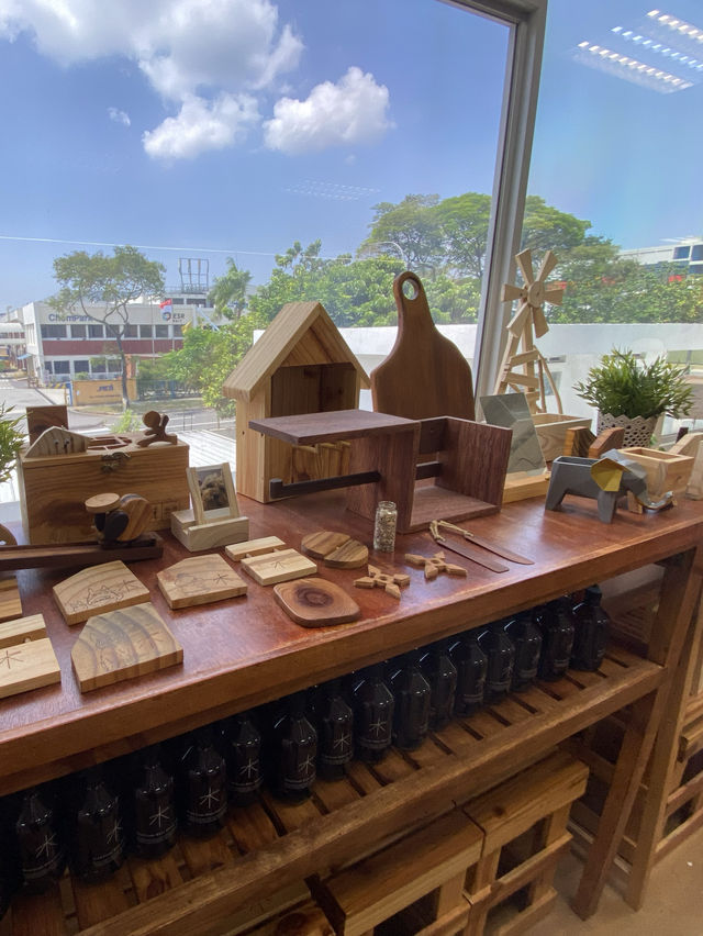 Fun moments with upcycling through wood working