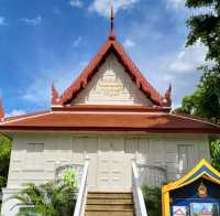 วัดราชาธิวาสวิหาร วัดเก่าแก่กว่า 747 ปี