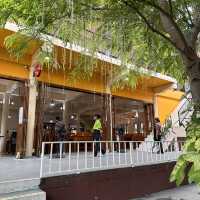 T(h)ree Mountain Cafe